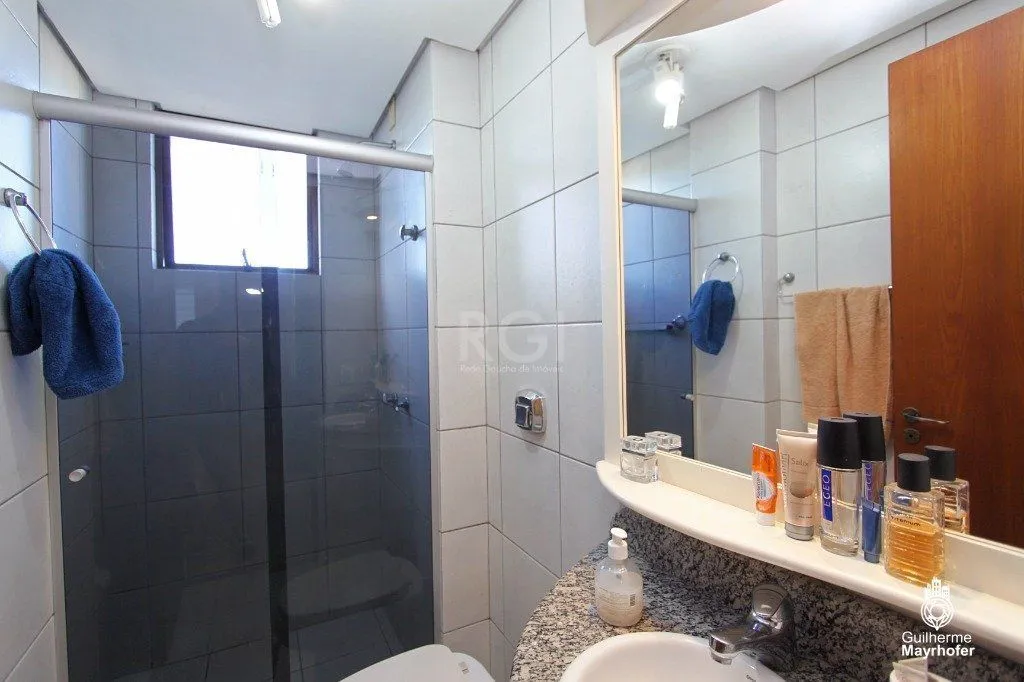 Imagem Cobertura para Venda - 350m², 3 dormitórios, sendo 1 suites, 2 vagas - Teresópolis