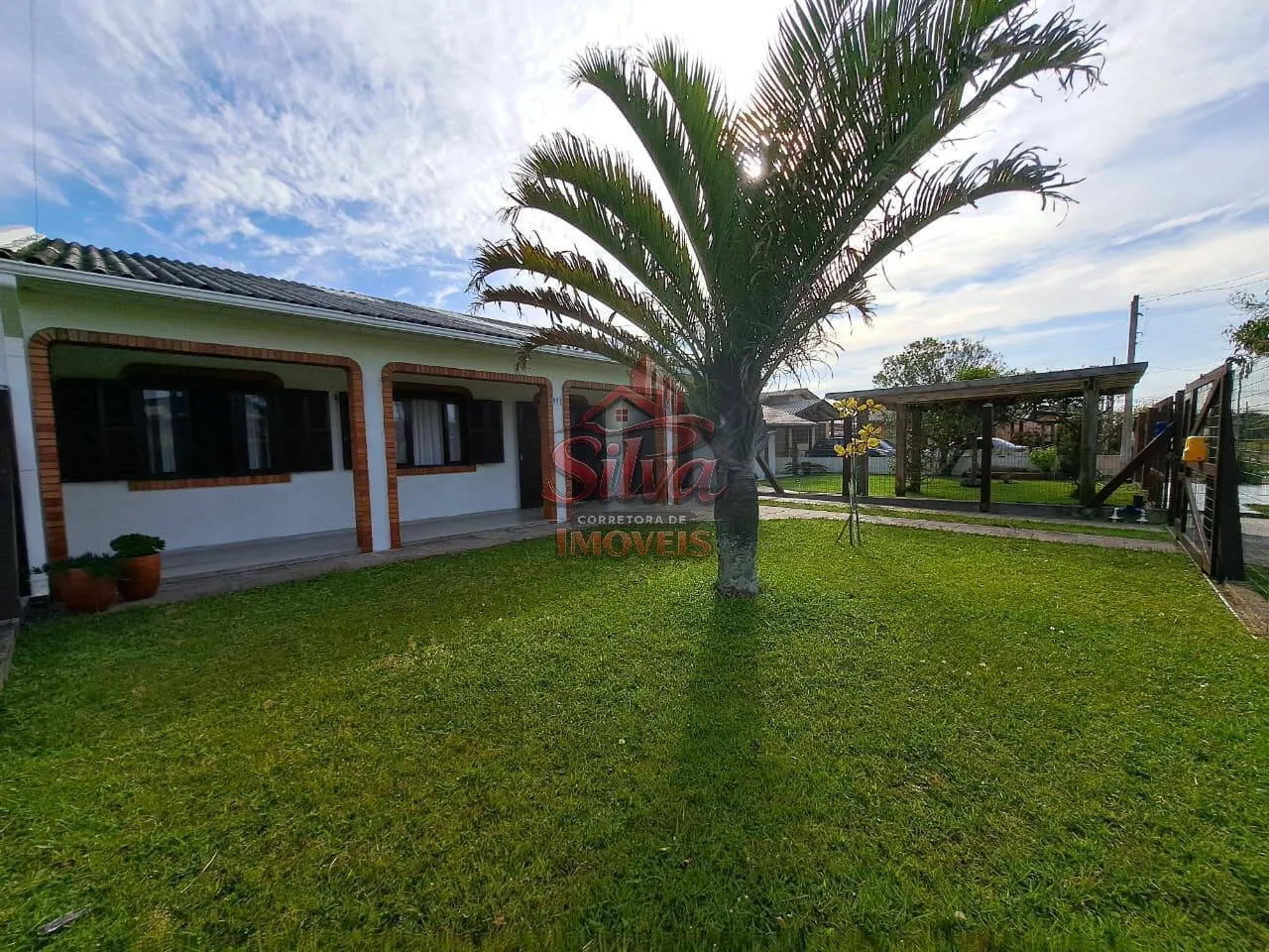 Imagem C143 | Casa 3 dormitórios com churrasqueira a 300m do mar
