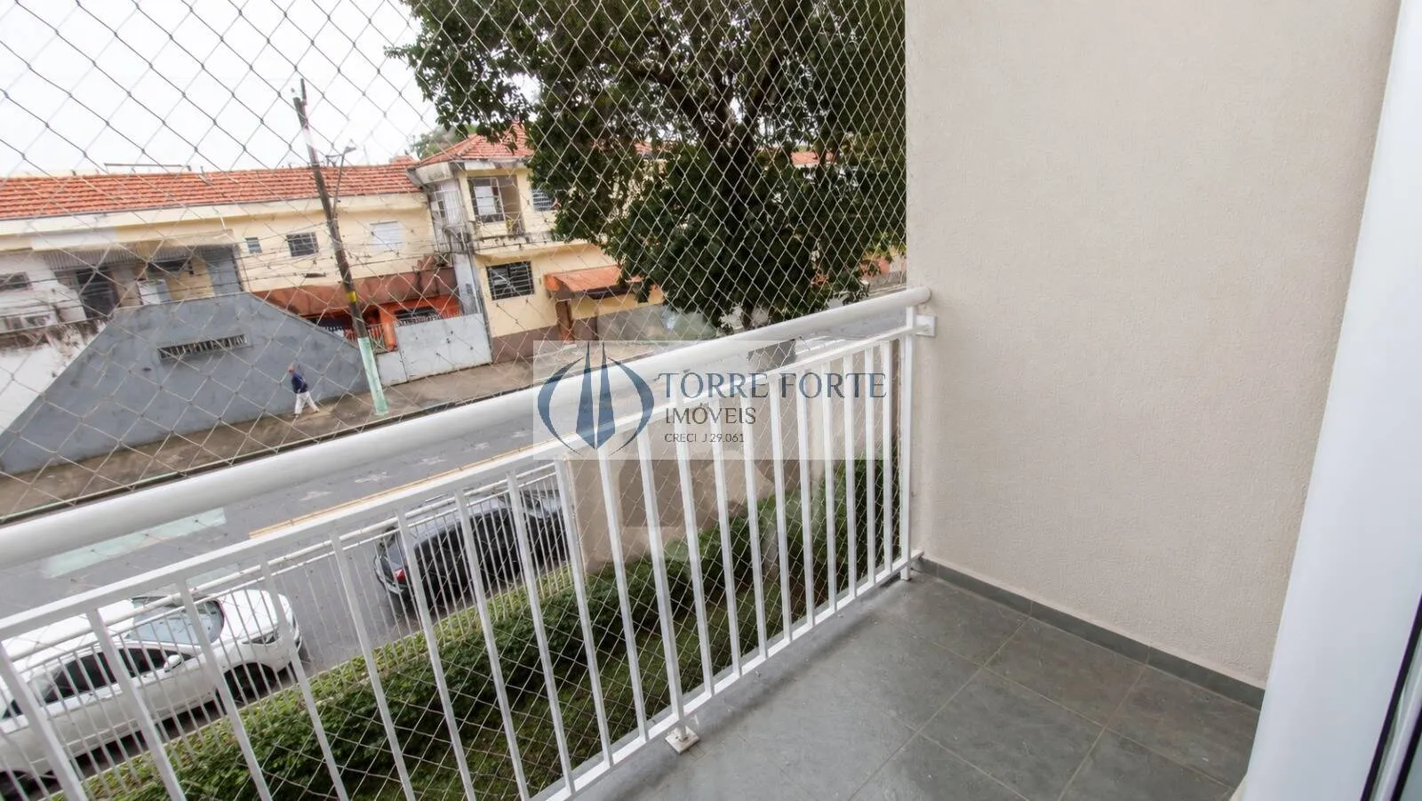 Imagem Apartamento com 2 dormitorios 1 vaga , varanda na Vila Antonieta.
