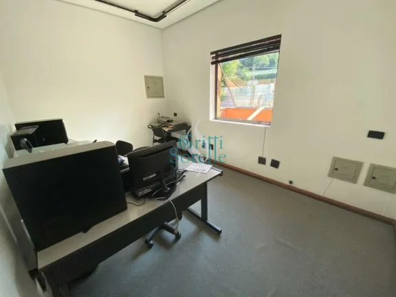 Imagem Excelente Casa Comercial à Venda em Jardim América - São Paulo/SP.