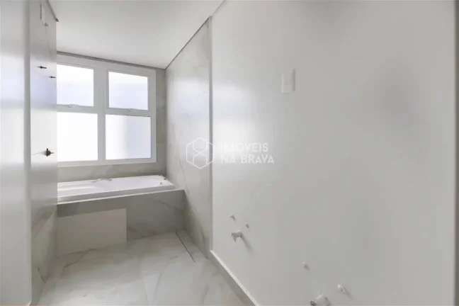 Imagem APARTAMENTO 3 DORMITORIOS - DUPLEX - A VENDA - PRAIA BRAVA - ITAJAI/SC