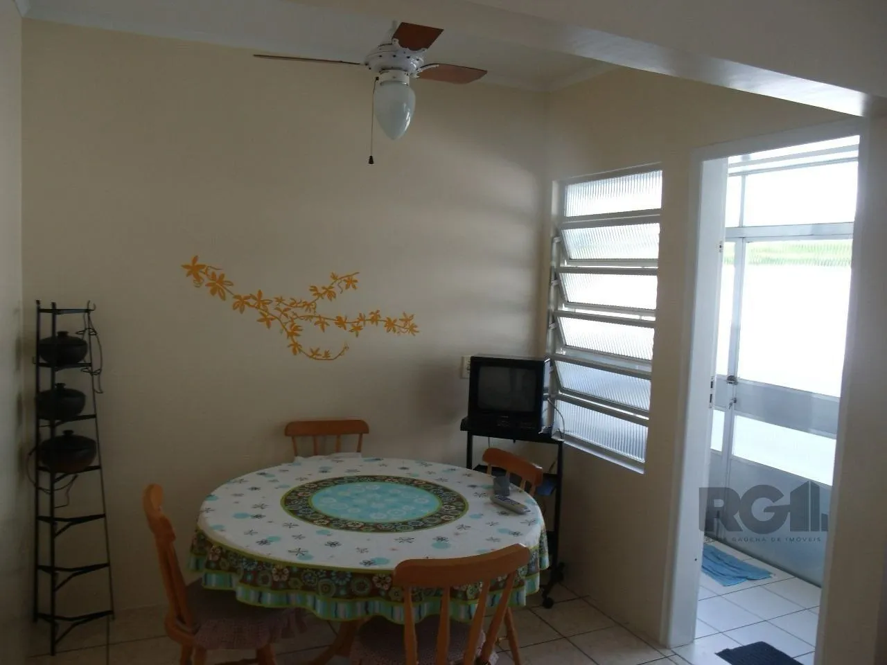 Imagem Casa Condominio para Venda 3 dormitórios, sendo 1 suites, 2 vagas - Tristeza
