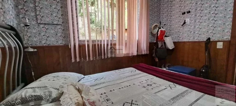 Imagem Casa para Venda em Teresópolis, Araras, 5 dormitórios, 4 suítes, 2 banheiros, 5 vagas