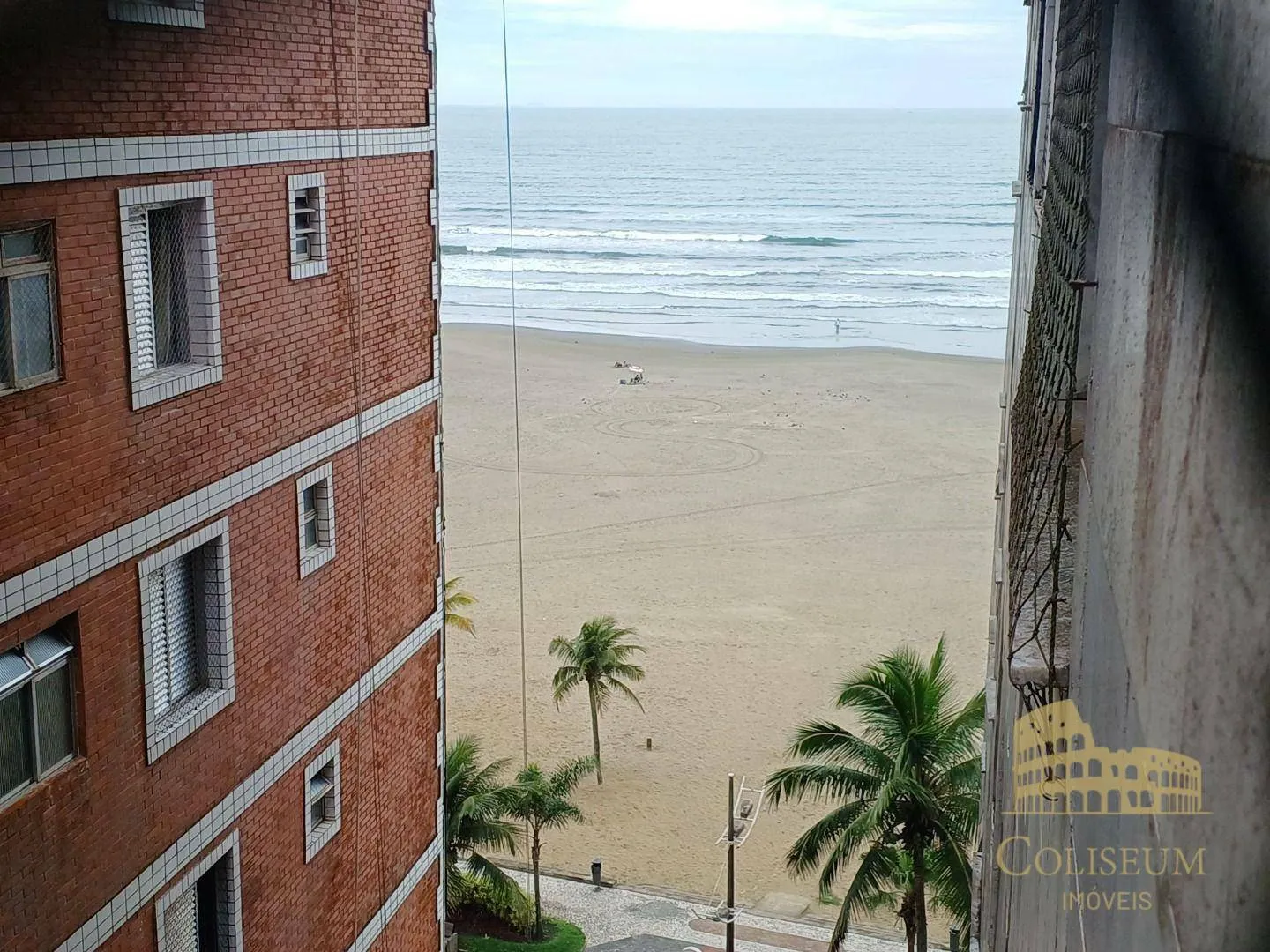 Imagem Apartamento com 2 dormitórios à venda, 76 m² por R$ 360.000,00 - Aviação - Praia Grande/SP