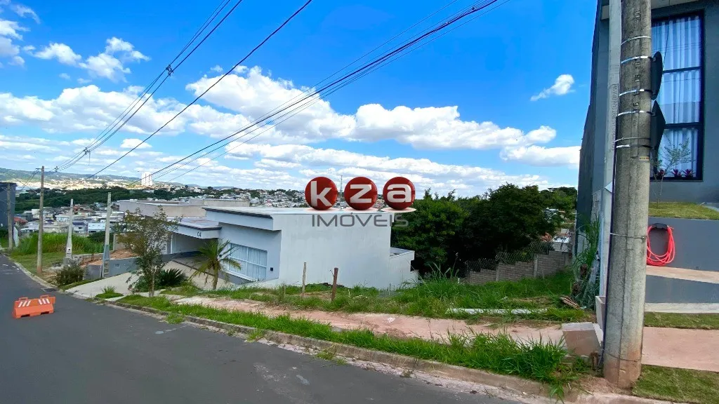 Imagem Terreno à venda em condomínio exclusivo: 313,00 m² no Condomínio Vivenda das Pitangueiras, Valinhos-SP.