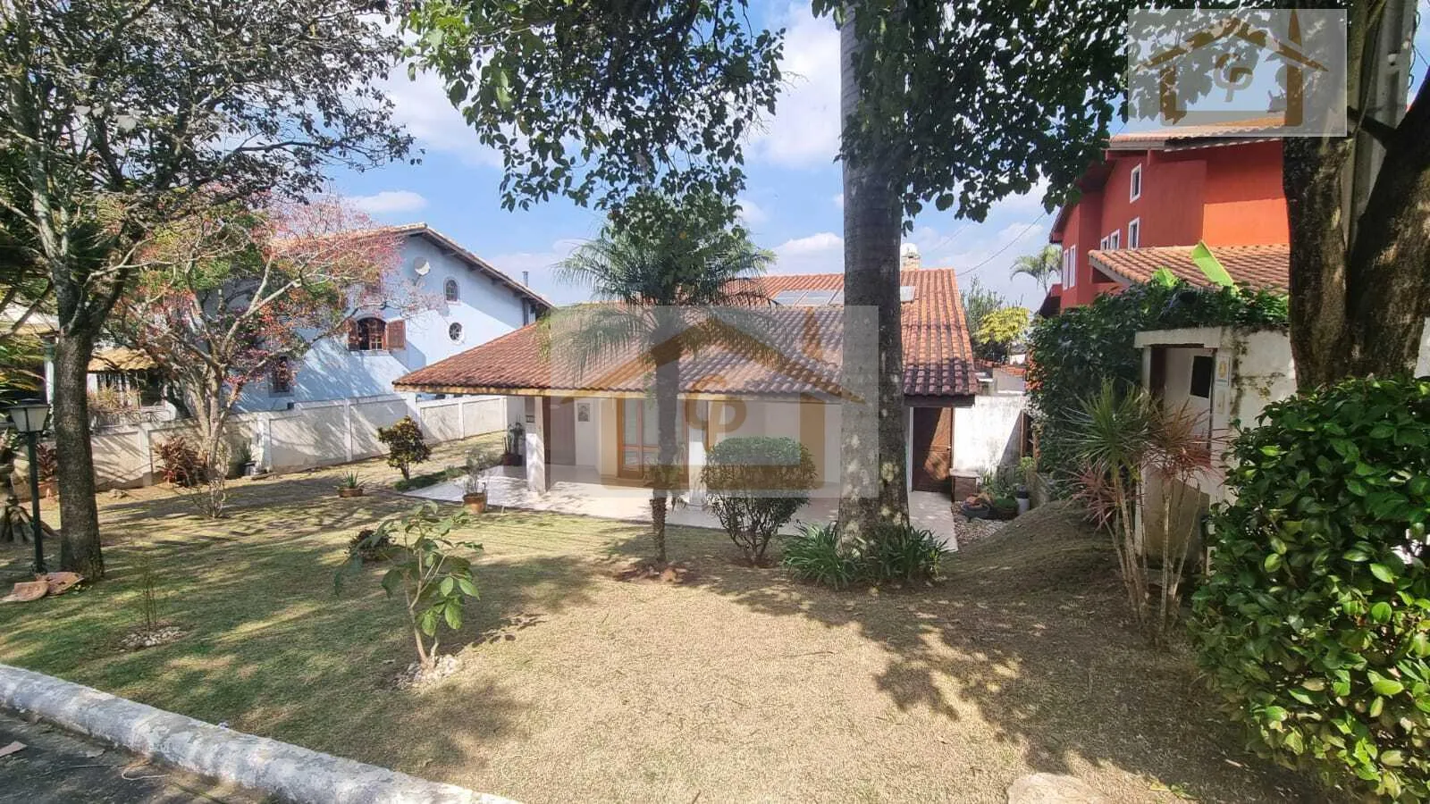 Foto do imóvel Conforto, São 3 quartos sendo um suíte, 4 vagas, Escritório independente!
