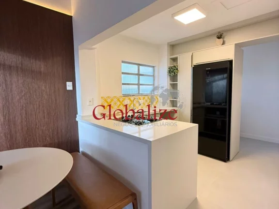 Imagem Apartameno à venda com 65m², 2 quartos, 1 suíte, frente mar, 1 vaga por R$885.000,00 no José Menino em Santos