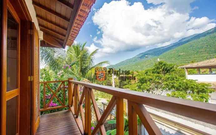 Imagem Sobrado com 4 dormitórios à venda, 216 m² por R$ 3.600.000,00 - Cambaquara - Ilhabela/SP