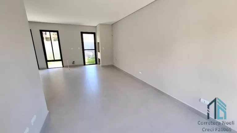 Imagem Sobrado novo, 02 suítes, terraço aberto e ático no Santa Cândida em Curitiba PR