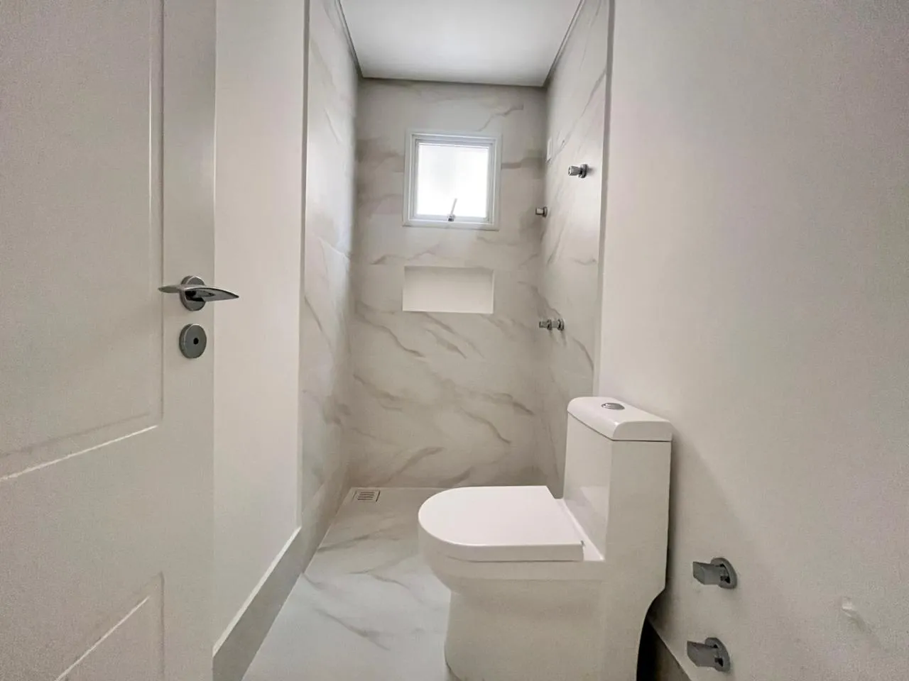 Imagem Apartamento com vista para o mar à venda com 217m2 por R$ 7.800.000,00
