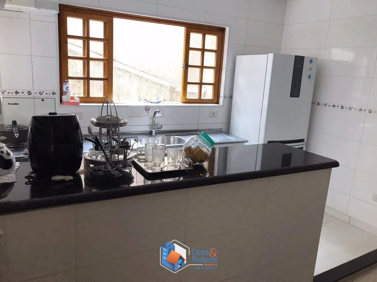 Foto do imóvel Sobrado à venda com 4 quartos, sendo 3 suítes, e 5 banheiros com 163m² localizado na Rua Curupaiti (Zona Norte) em Rua Maria Curupaiti