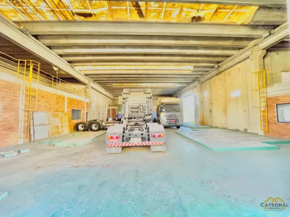Imagem Área de 10000m² com galpão na Rodovia Anhanguera - Distrito Industrial - Jundiaí