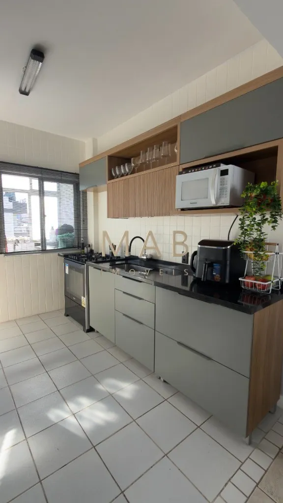 Imagem Apartamento à venda em Florianópolis-SC, Ingleses do Rio Vermelho - 2 quartos, 1 sala, 1 banheiro, 1 vaga de garagem - 80m².