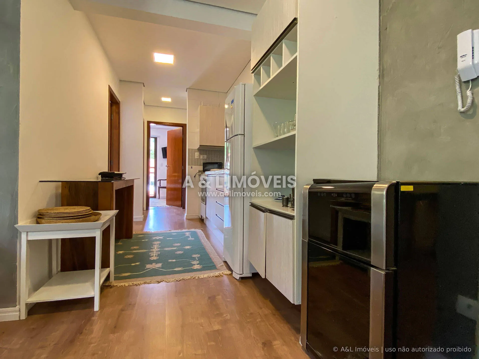 Imagem Apartamento à venda a 1,5 km do Capivari com 2 dormitórios