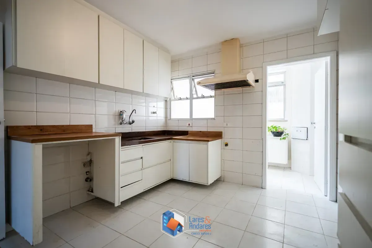 Imagem Apartamento para venda em Moema com 3 quartos, sendo 1 suíte, 145m²