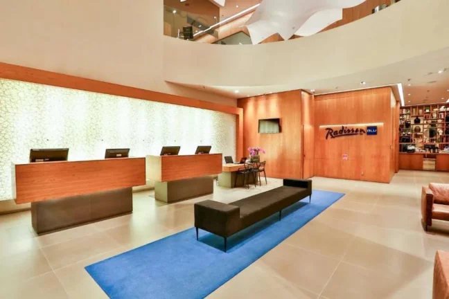 Imagem Flat disponível para locação no Radisson Blu São Paulo em Pinheiros, com 32m², 1 dormitório e 1 vaga