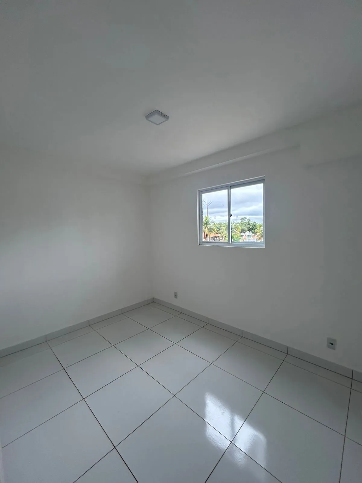 Imagem Apartamento 2 Quartos Condomínio Residencial Lírio do Vale Morada Do Ouro