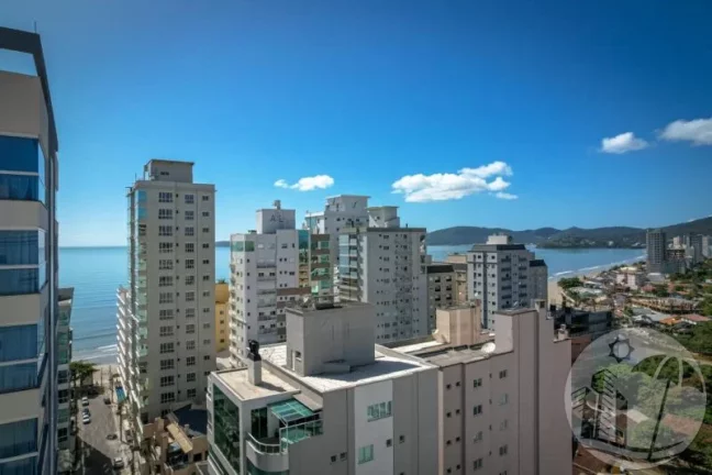 Foto do imóvel Linda cobertura com vista permanente da Praia em Rua 319
