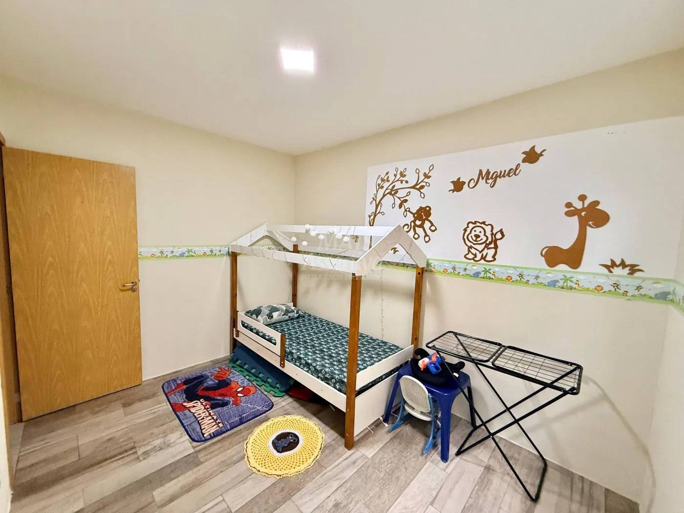 Imagem Apartamento semi mobiliado para venda, no condomínio Residencial Via Brasil, bairro São Jorge em NH