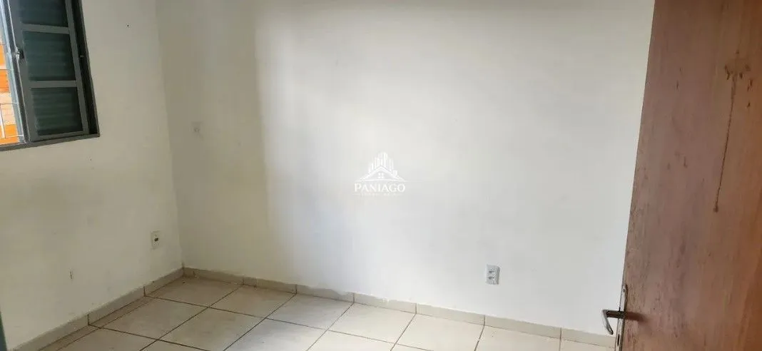 Imagem CASA COM 3/4 SANTA TEREZINHA