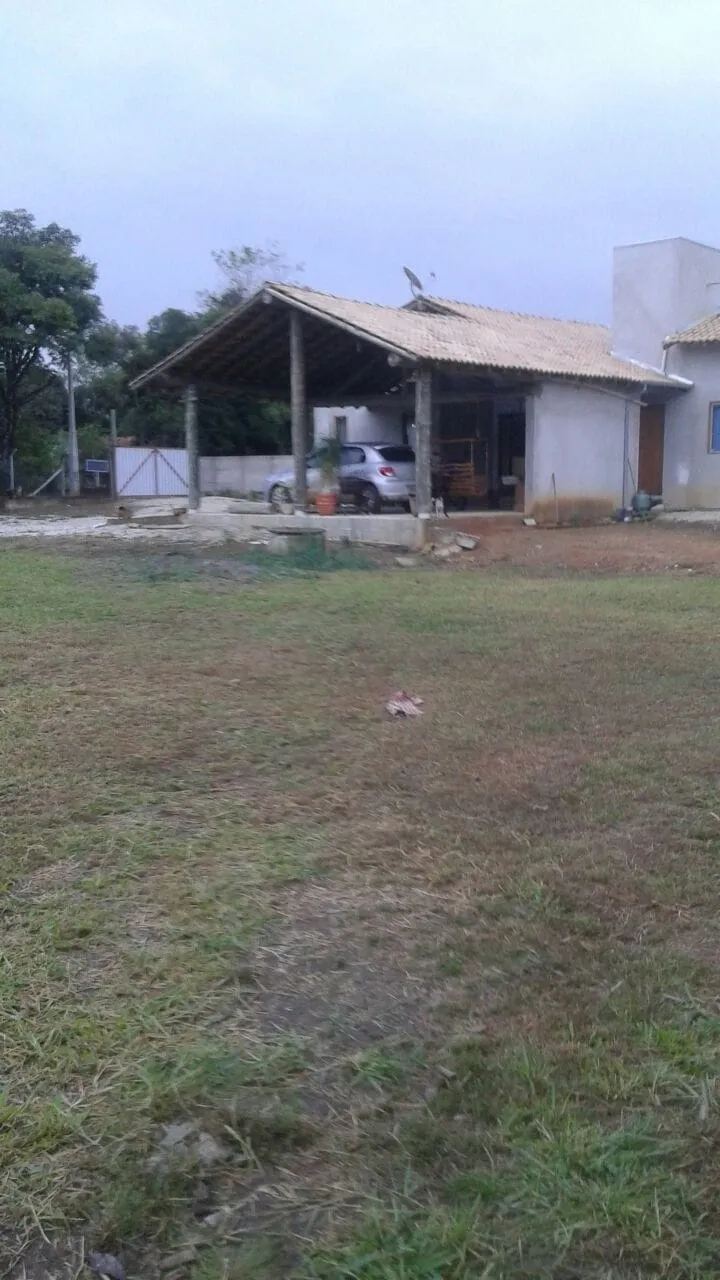 Imagem Chácara à venda 2 Quartos, 1 Suite, 4 Vagas, 2000M², Colméia, Pindamonhangaba - SP