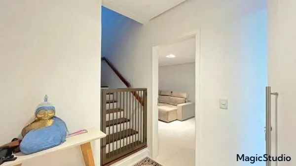 Imagem Casa em Condomínio na Pedra Redonda | 4 Dormitórios | 297m² | 4 Vagas | Solar Biarritz