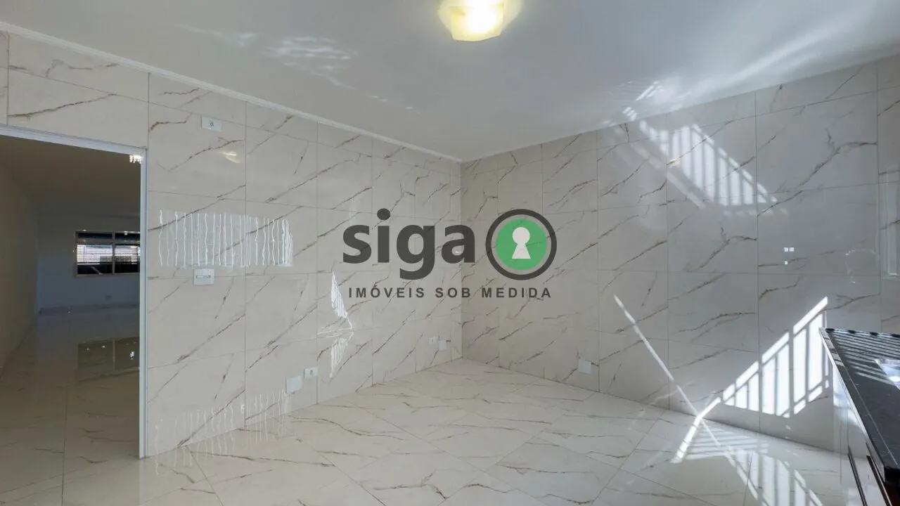 Imagem Casa à Venda no Jardim Aeroporto ? 3 Dormitórios, Suíte, Quintal e Edícula