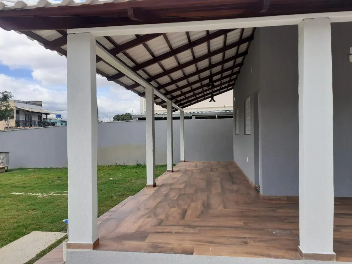 Imagem Vendo uma linda casa em Betim/MG ( valor 870.000,00 )