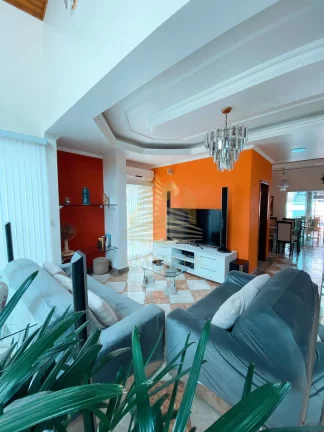 Imagem Casa na praia em condomínio fechado