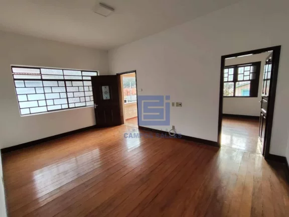 Imagem Casa com 3 dormitórios para alugar por R$ 3.104,00/mês - Centro - Socorro/SP