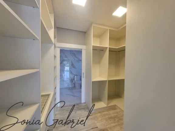 Imagem Linda Casa em Condomínio à venda em Itupeva-SP, no Condomínio Terras de Santa Teresa - 4 quartos, 4 suítes, 2 salas, 5 banheiros, 4 vagas, 395,00m².