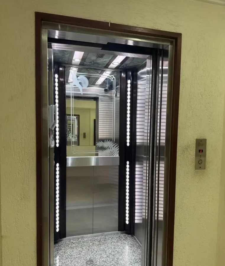 Imagem Amplo Apartamento na Praia Grande - Canto do Forte