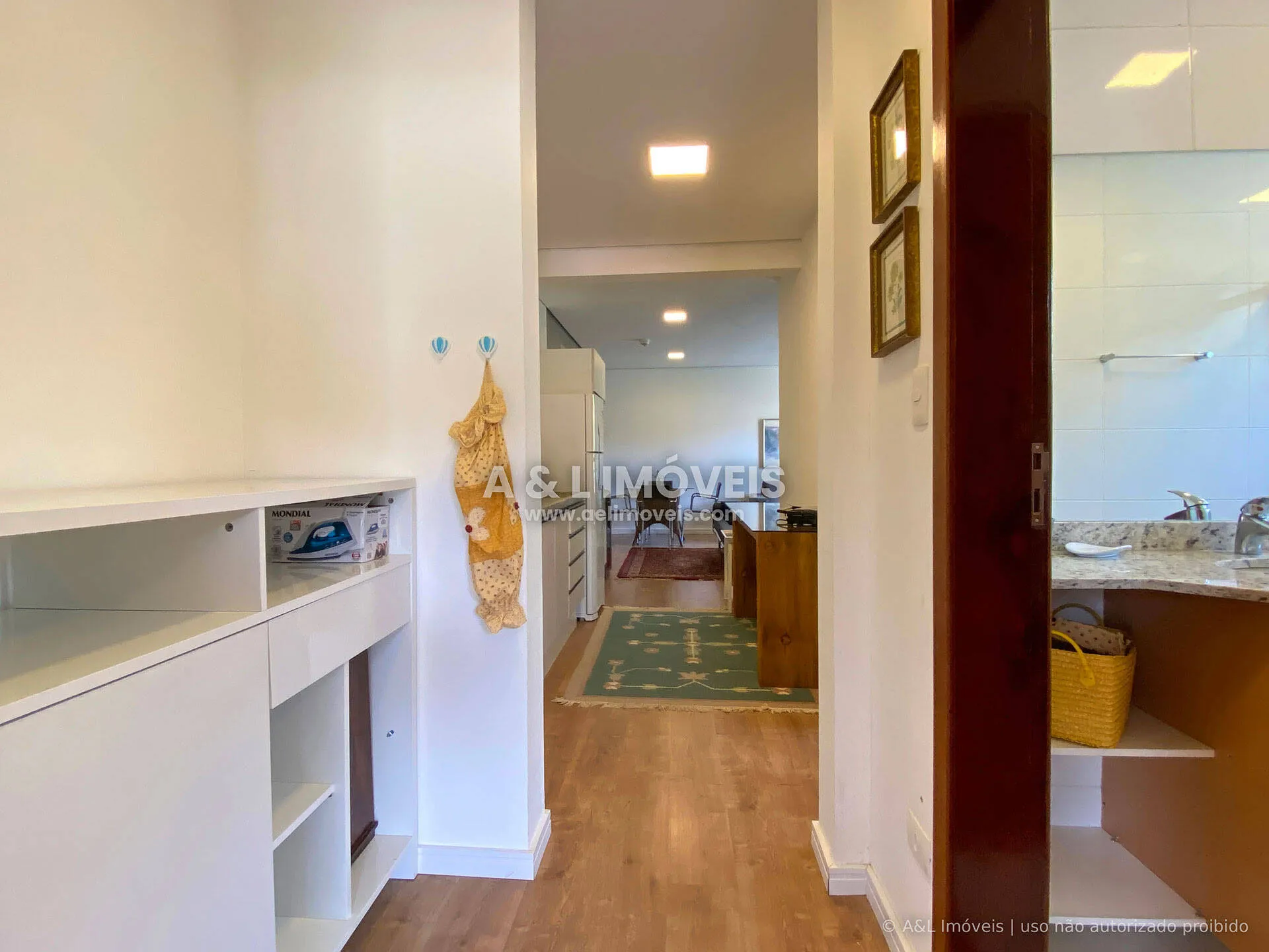 Imagem Apartamento à venda a 1,5 km do Capivari com 2 dormitórios