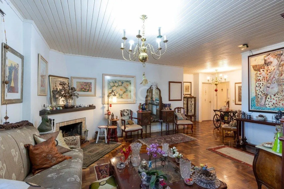 Imagem Casa para Venda - 192m², 4 dormitórios, sendo 3 suites, 4 vagas - Tristeza