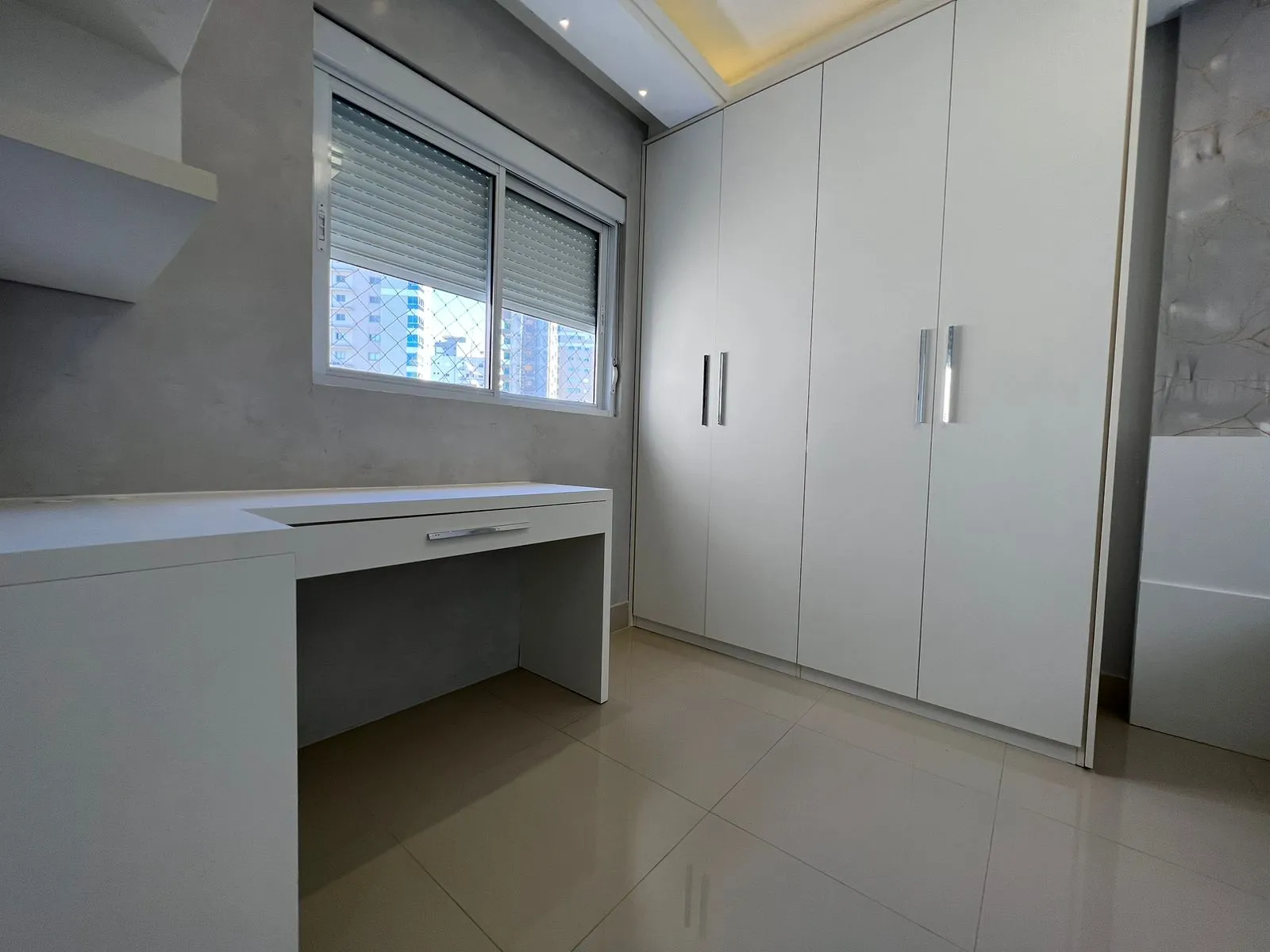 Imagem Apartamento com vista para o mar à venda com 178m2 por R$ 2.880.000,00
