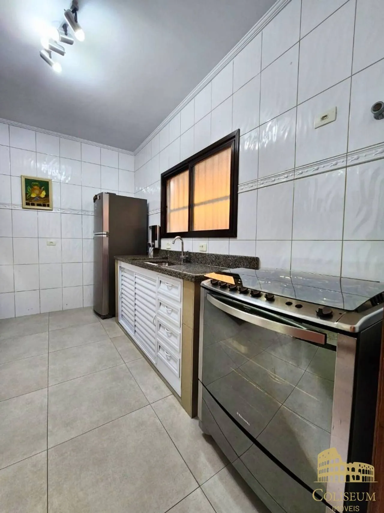 Imagem SOBRADO, 2 DORMS,2SUÍTES,CHURRASQUEIRA,2 VGS, GUILHERMINA