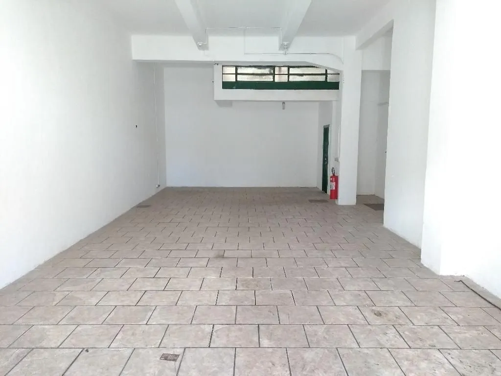 Imagem Predio para Venda - 300m², 0 dormitórios, Floresta