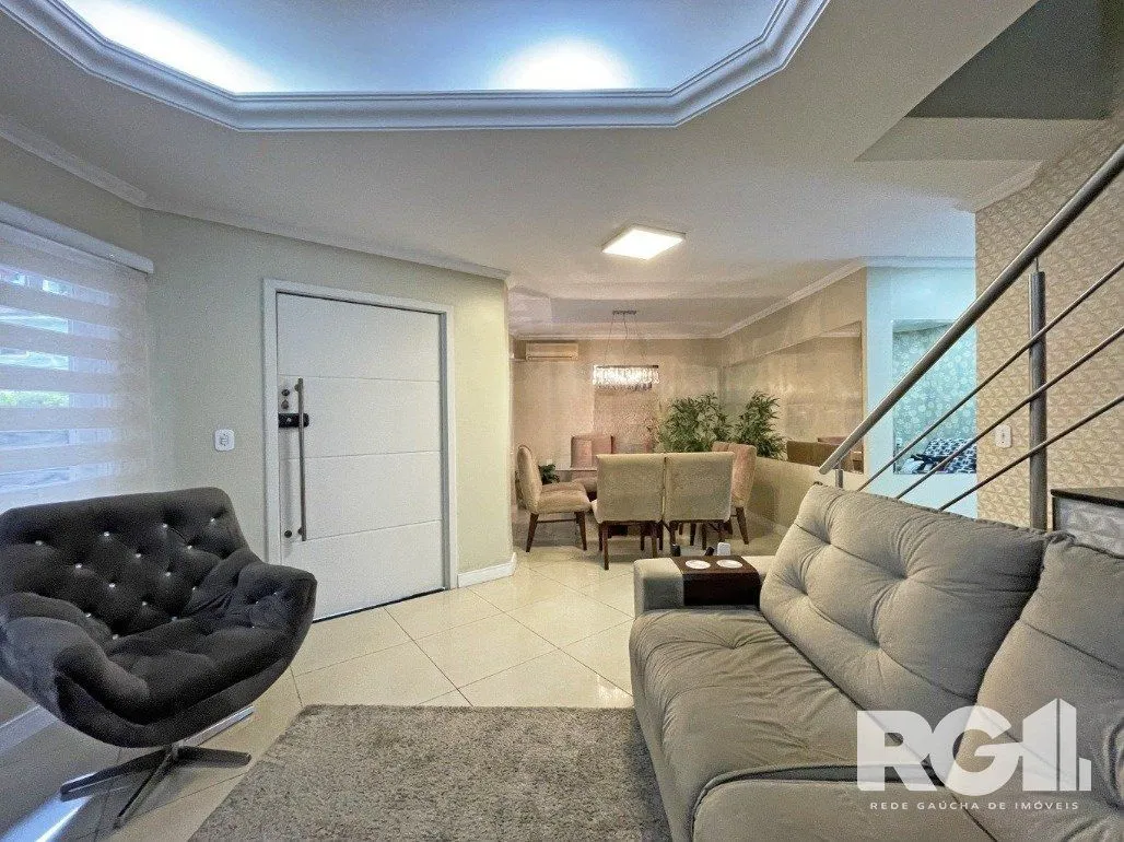 Imagem Casa em condomínio no Ecoville com amplo pátio