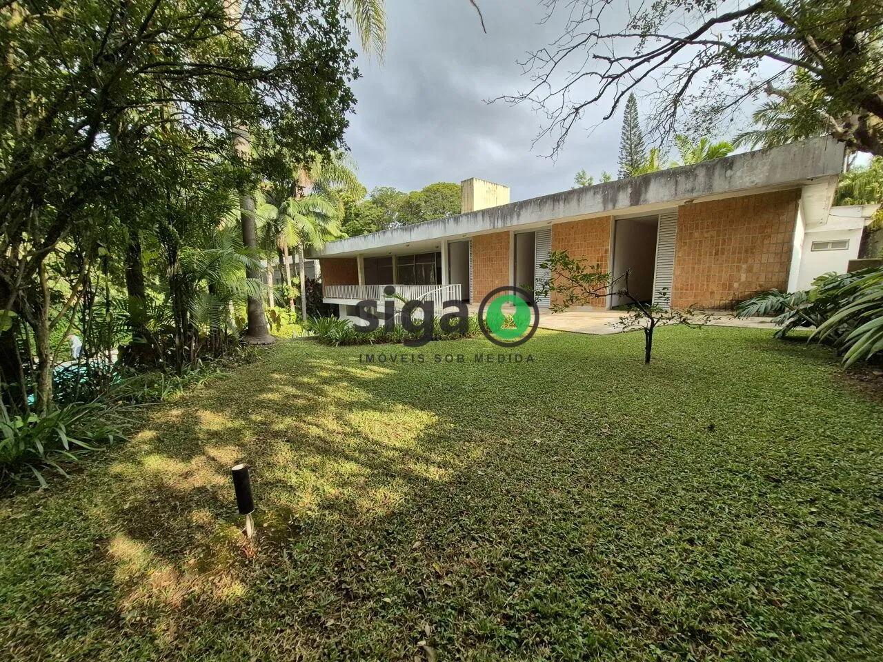 Imagem Casa a Venda no Retiro Morumbi com 4 quartos