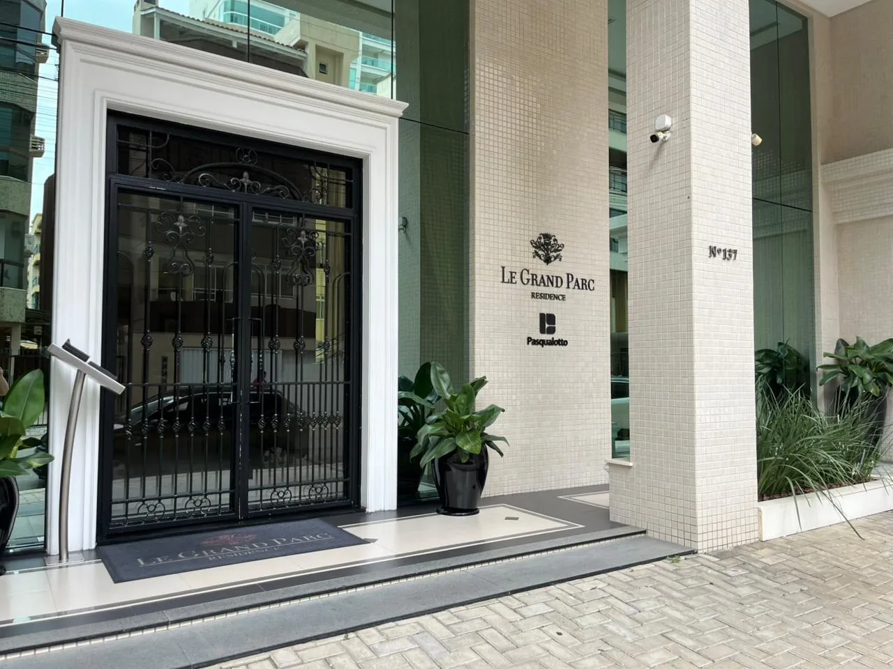 Imagem Apartamento com vista para o mar à venda com 209m2 por R$ 4.200.000,00