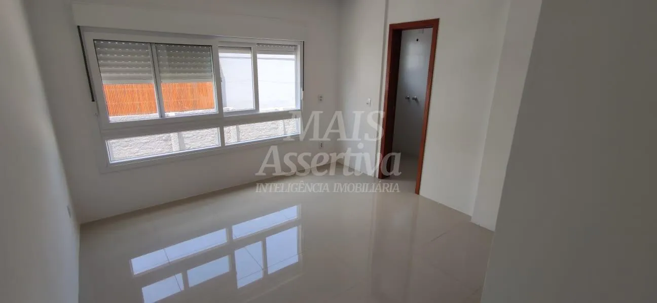 Imagem Ótimo Sobrado a venda no bairro Industrial em Novo Hamburgo/RS