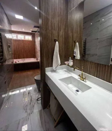 Imagem Sobrado com 3 dormitórios à venda, 200 m² por R$ 885.000 - Vila Aquilino - Santo André/SP
