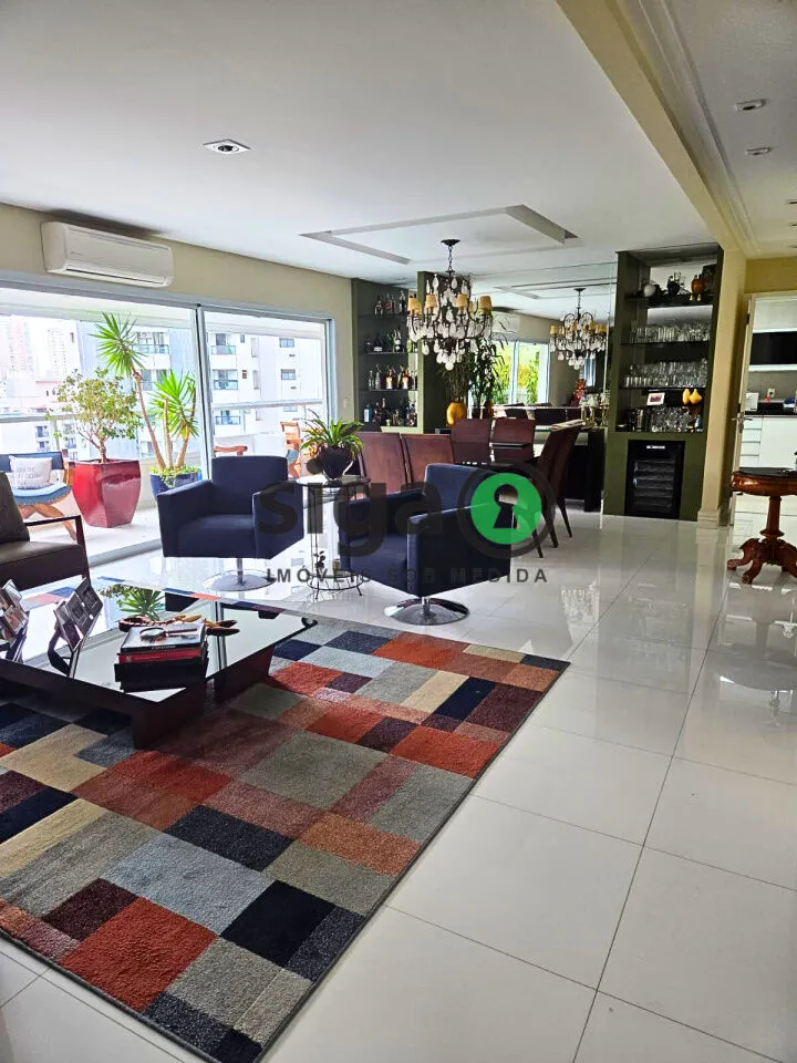 Foto do imóvel Apartamento com 211m2, 3 dormitórios e 3 vagas à venda no Panamby