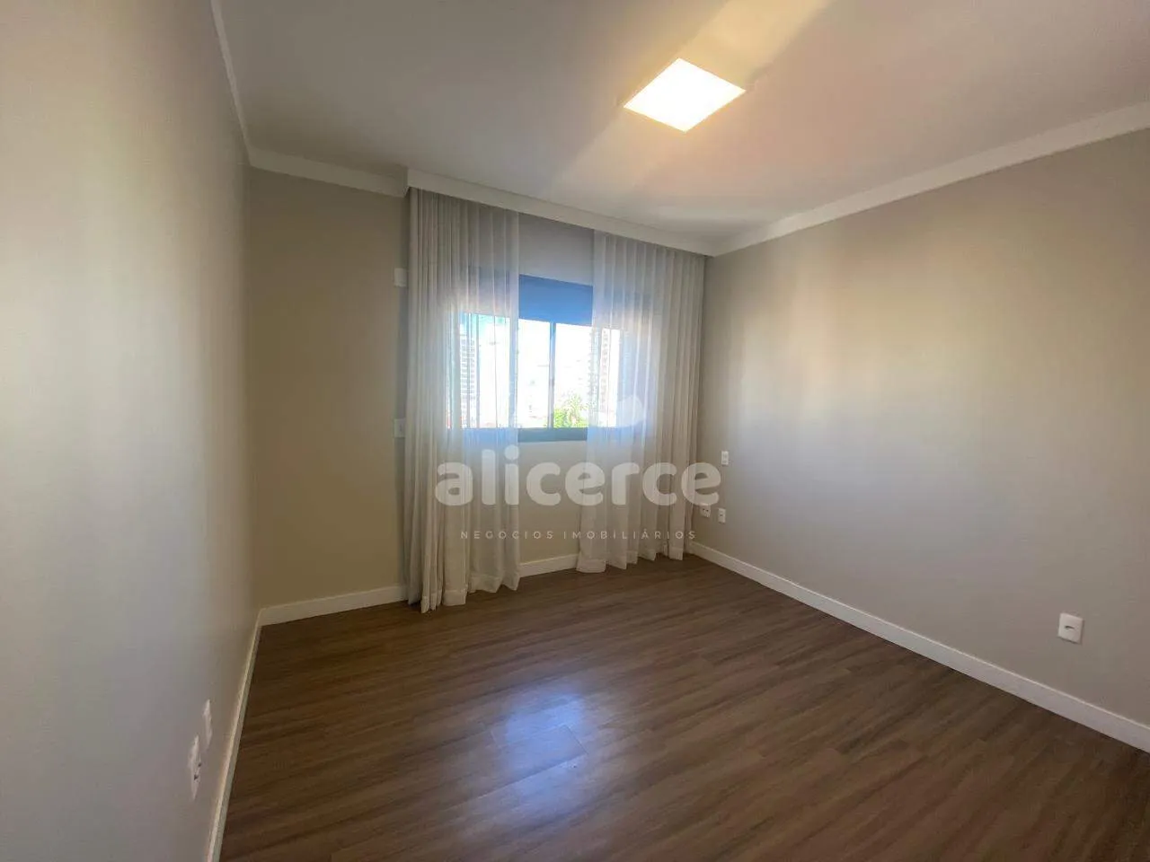 Imagem A construtora celebra 34 anos - e o presente é seu: apartamentos prontos com Condições Super Especiais!