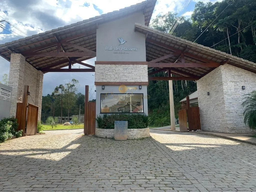 Imagem Terreno em Condomínio para Venda em Teresópolis / RJ no bairro Prata