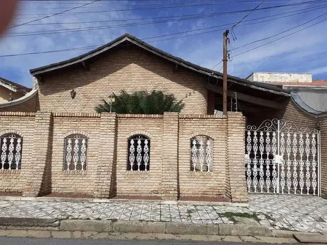 Imagem Casa à venda 4 Quartos, 1 Suite, 2 Vagas, 250M², Jardim Independência, Taubaté - SP