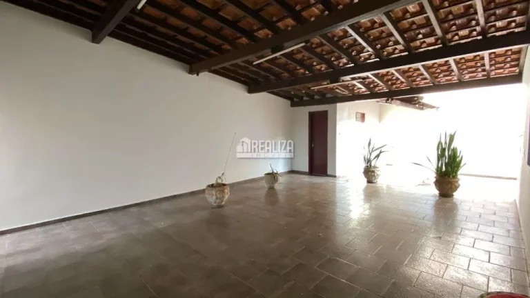 Imagem Casa à venda no bairro Conjunto Cássio Rezende em Uberaba