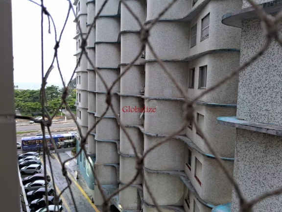 Imagem Belíssimo apartamento de 2 dormitórios em Santos no José Menino na avenida da praia à venda por R$ 480.000,00