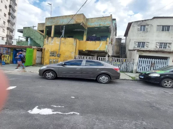 Imagem Casa de esquina com 6 quartos na Praia do Morro