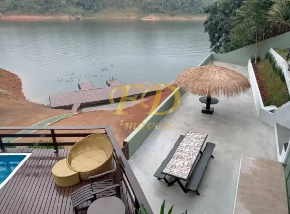Imagem Chácara Pé na Água em Igaratá